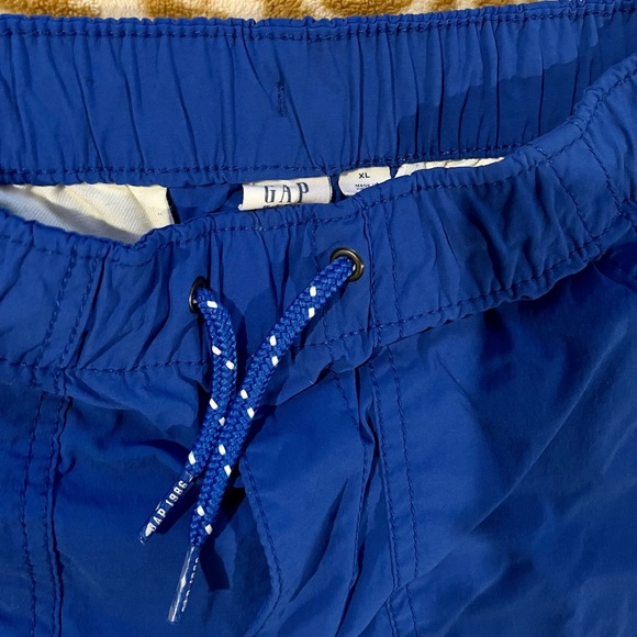 2 pairs boys XL GAP drawstring shorts - Picture 5 of 6
